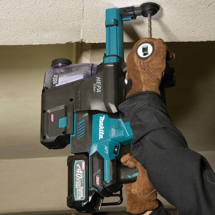 CAT 18V Brushless 1/2" Hammer Drill Kit with 2 Batteries